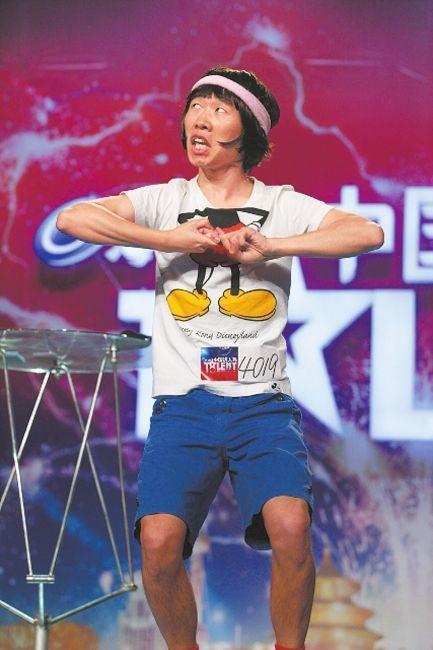 小网红转身成爆火综艺咖，资源差没背景的杨迪，你凭什么这么火？