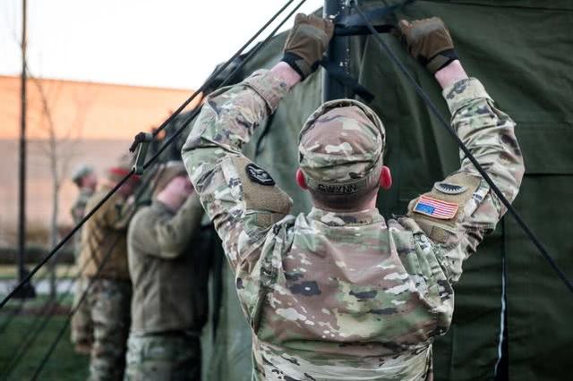 吹上天的日本防疫最终失败，美军高官怒了：你