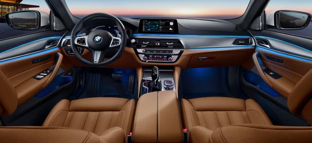 手握40万，开完宝马5系，再换到奥迪A6L上，对比后差距明显