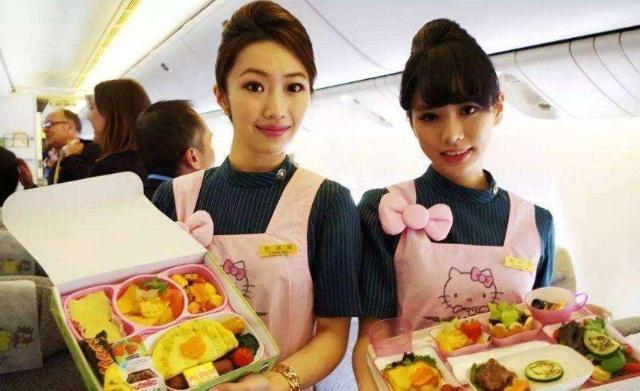 为啥日本空姐会不停送吃的给头等舱乘客？今天
