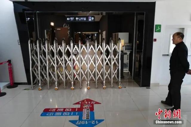 突发！影视圈大佬坠楼身亡！行业黎明何时到来