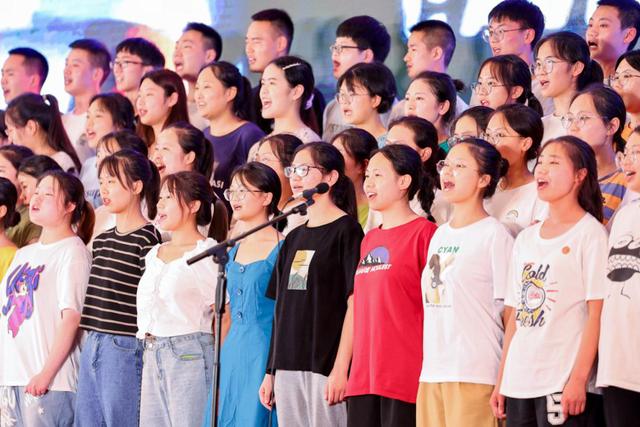 广元市旺苍县：倡文明新风“升学谢师宴”变“文化宴”
