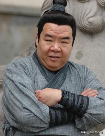 肥猫郑则仕，欠8000万债，还捐款50万，被遗忘晚