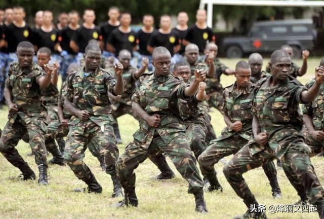 解放军里没有外国人？那么这些黑人士兵，又是