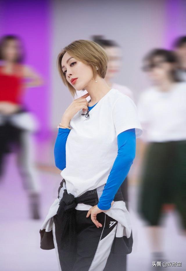 黄圣依为何不能组团？节目中一句话，暴露她参