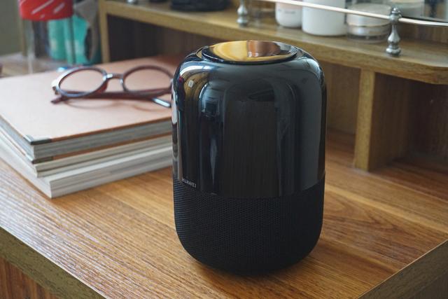 华为AI音箱2电池版：可无线移动的智能AI音箱