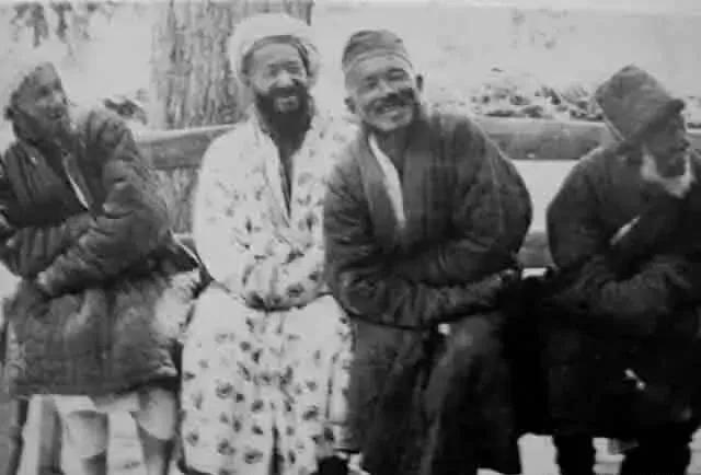 太全了！110年前喀什老照片，以光和影述说老喀什人的生活片段