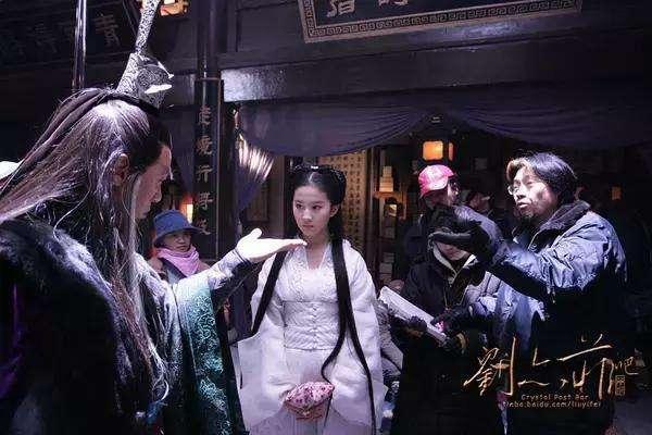 这些难得一见的片场照，保证有一大半你没见过