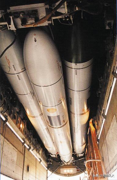 不老的“白天鹅”：俄罗斯图-160轰炸机的研发、