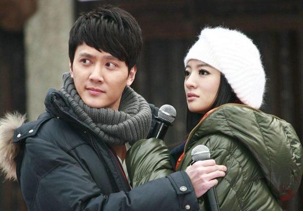 9任女友都是当红小花，换女友勤过王思聪，冯绍峰婚姻能长久吗？