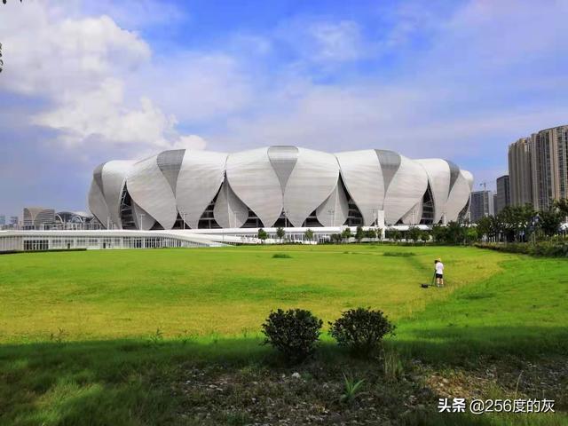 杭州奥体白莲花的首场演唱会，组图欣赏一下现在的杭州奥体