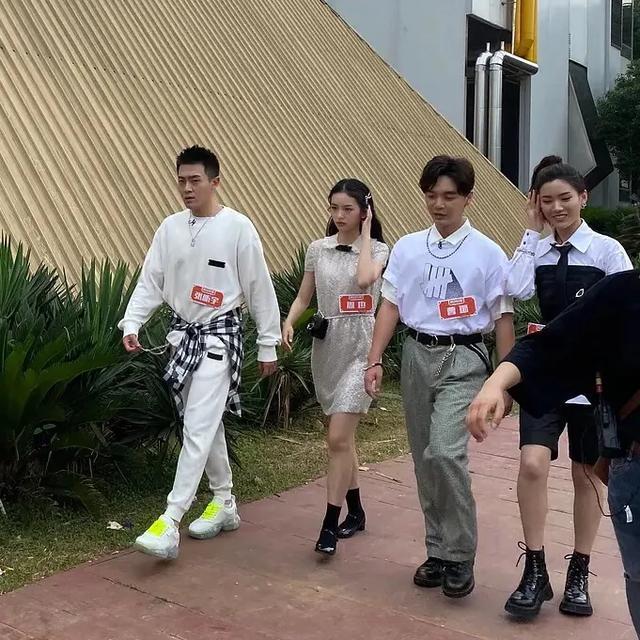 《快本》官宣招募新人！联手乐华等8大公司竞选，金子涵路透曝光