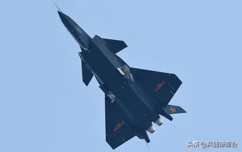 F-21战斗机：美国特供印度空军，巴铁称关键时候还得靠中国武器