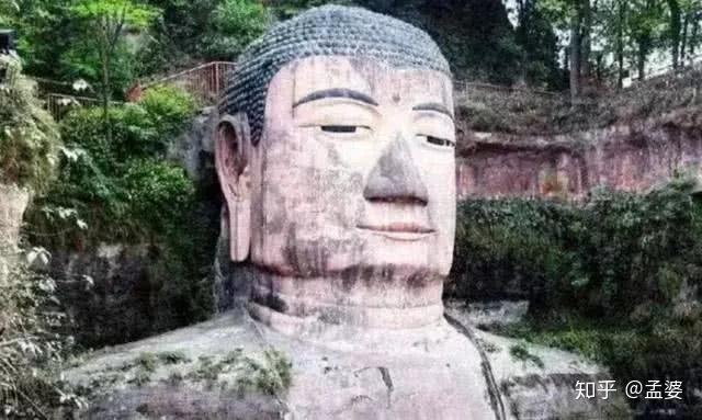 我国最真实的大佛，曾经一度闭眼四次，信徒们