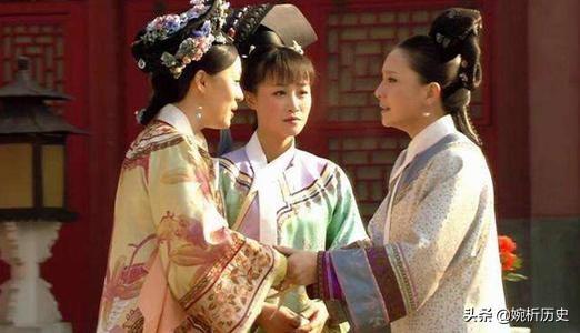 槿汐以对食为诱饵，让苏培盛帮助甄嬛回宫，他