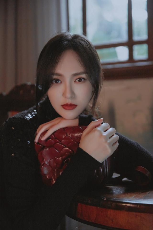 “罗晋镜头下的唐嫣”一起来吃这波狗粮吧