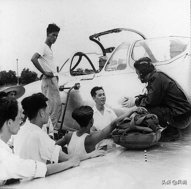 苏式飞机舱盖矮？设计师采集我军飞行员身材数