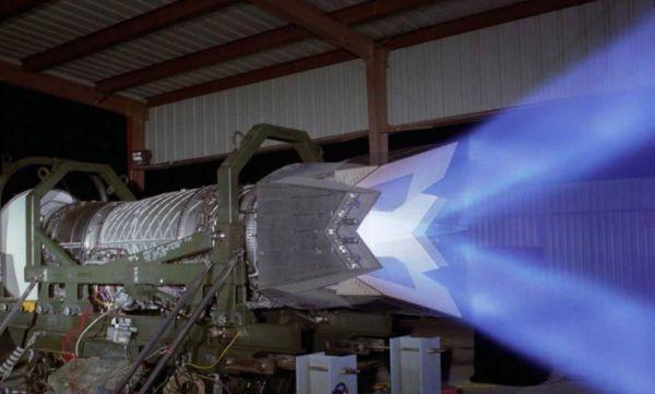 发动机哪去了？日本“玩坏”的F35残骸找到，捞上来后美国着急了