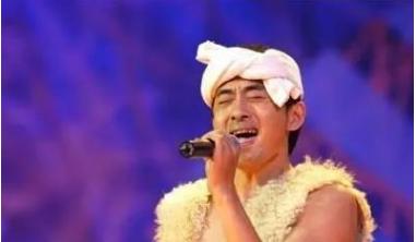 官宣：被网友造谣“吃软饭”，坐拥千万豪车豪