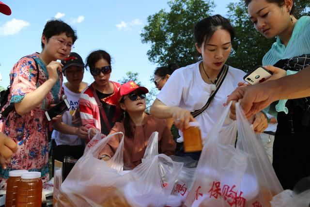 “订单助农+消费扶贫”——麟游电商旅游促经济发展再出新举措