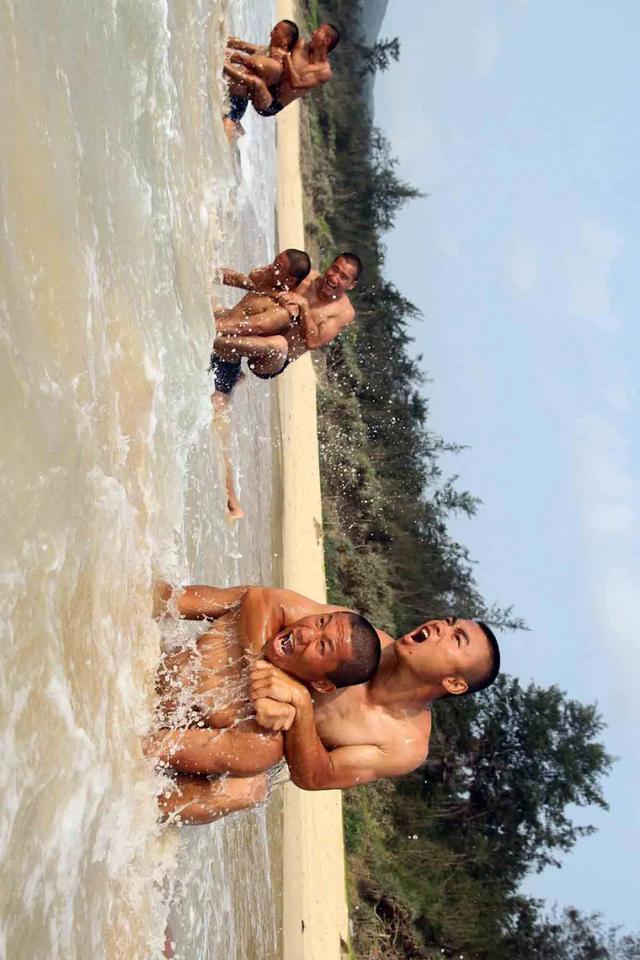 海军陆战队夏日清凉大片来了