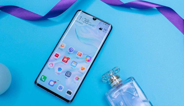 4G手机最后的挣扎，iPhone 11全线降价，此时你选择华为还是苹果