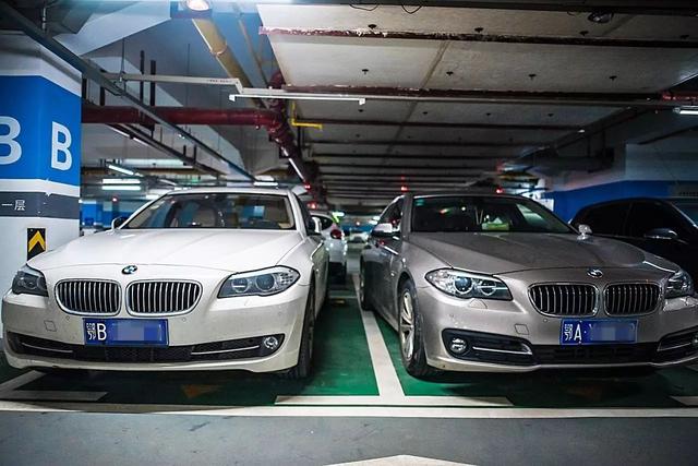 武汉豪车最多的7家停车场大曝光！贫穷限制了你