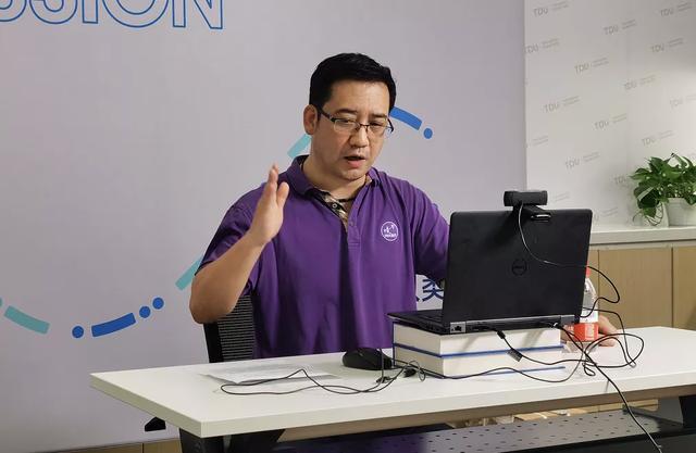 央视广告“一招鲜”失灵，企业如何打动消费者