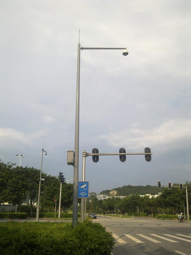 制作监控杆需要哪些材料?