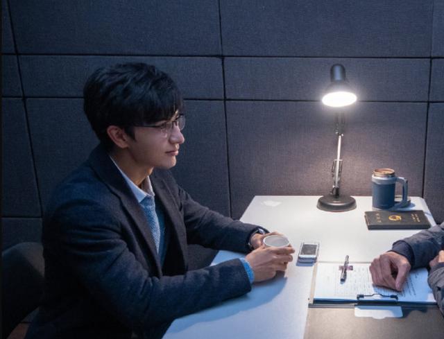 又一青春爱情剧开播！短短一天收视迅速破亿，