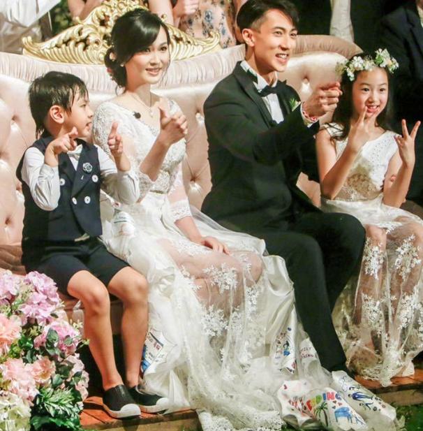 吴尊带儿女花20天整理一卡车旧物捐赠，max手臂磕青坚持干活超暖