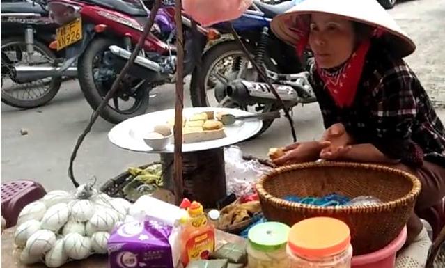 40岁农村大姐路边摆摊卖“稀罕粽子”2.5元一个，每天收入300元