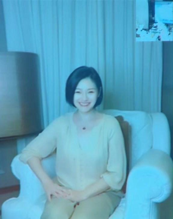 汪小菲深夜晒16年旧照秀恩爱，感慨自己长皱纹，但大s一直都很美