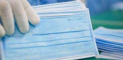 现实版仙人跳？美方扣下大量医用口罩，中国厂