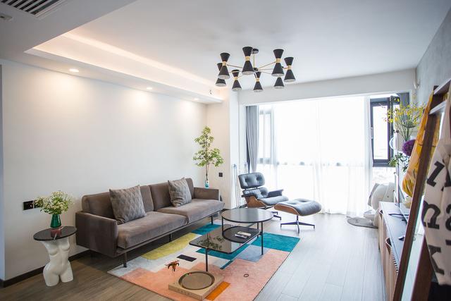 民宿主夫妇爆改96m²两室，两人一猫的神仙生活太治愈了吧