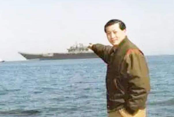 当年买下航母捐给祖国，后来宣布公司破产的徐增平，现今如何了