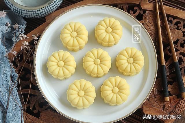 明日小暑，记得吃这糕点，既营养又有寓意，入口即化，清凉一整夏