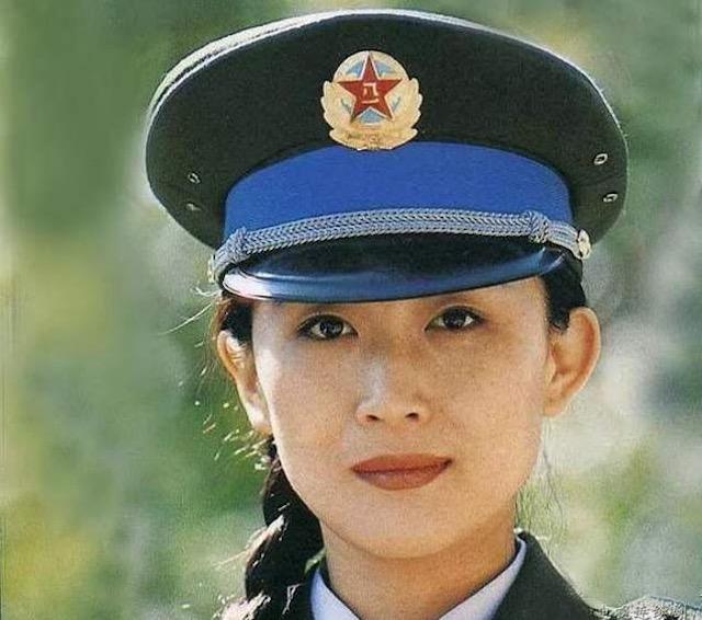 56岁老戏骨陈瑾：无儿无女还和亲哥约定一生不婚