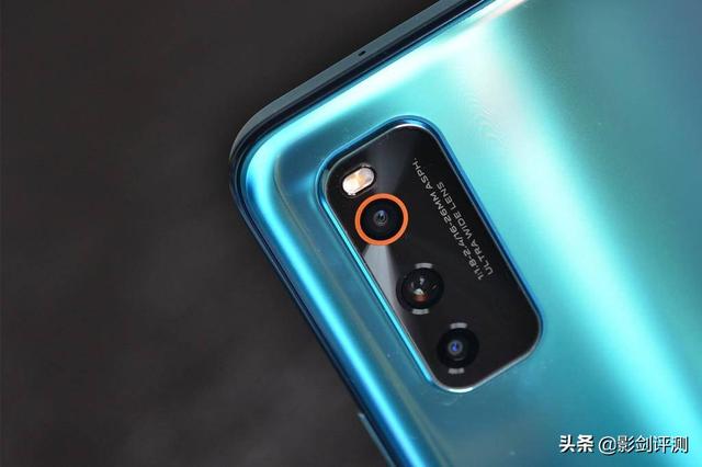 发烧友眼中的性价比水桶旗舰机：HIFI音质+长续航