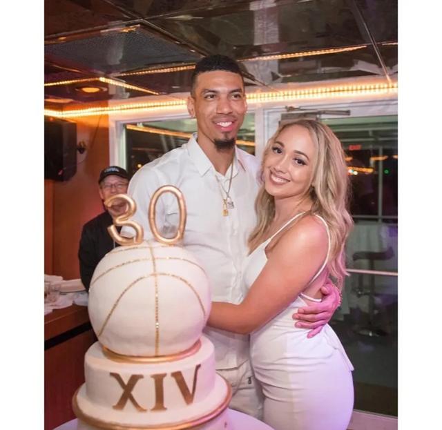 皇阿玛终于结婚了！当年的超污组图真的闪瞎眼