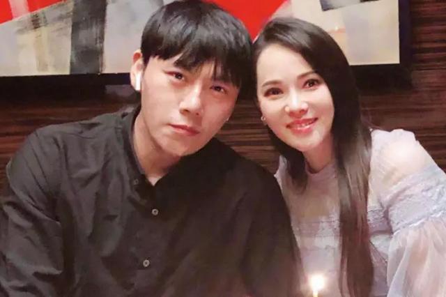 “吃软饭”的3大男明星，大气不敢喘，妻子都是