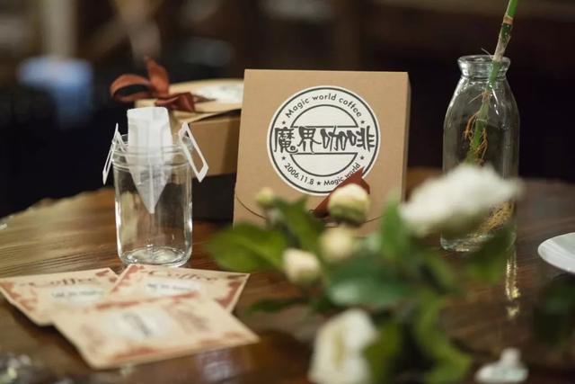 100米，它是武汉最短但网红店最多的一条街