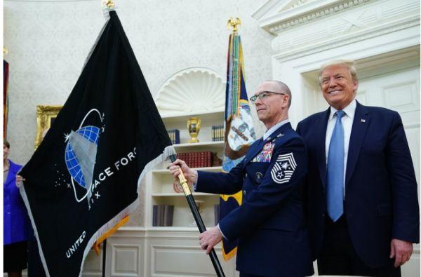 说漏嘴？美17倍音速的导弹暴露，俄官员当即表示