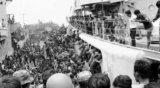 美军最丢脸的一场战争，全员狼狈撤离，46架舰载