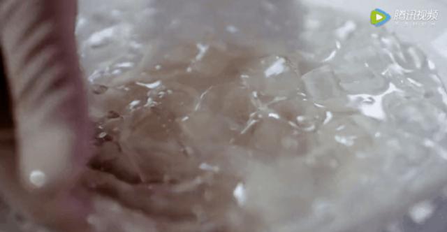 陈晓卿再度拍摄纪录片，别样的味蕾下，是一座忽视的美食古城