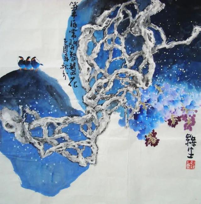 他的画引人遐想，味在笔墨之外