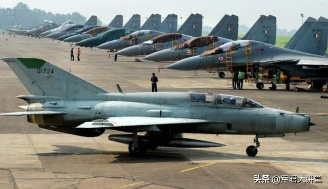 中国帮巴铁翻修战机，修好后性能飙升，巴铁十分满意