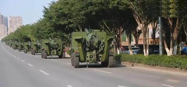 东部战区这种炮为啥引起如此轰动？说说炙手可