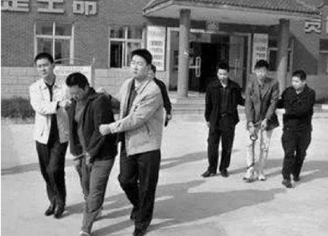 高智商犯罪：闭关2年一夜盗走博物馆6亿国宝，扬