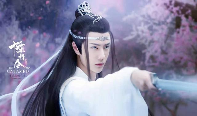 重温：《陈情令》剧照，魏无羡为蓝忘机疗伤，这段是不是有啥？